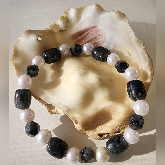 ⚪ Larvikite Pearl Bracelet - Picture 6 of 8